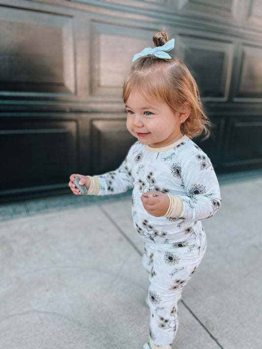 Sunshine and Powerlines Two-Piece Set